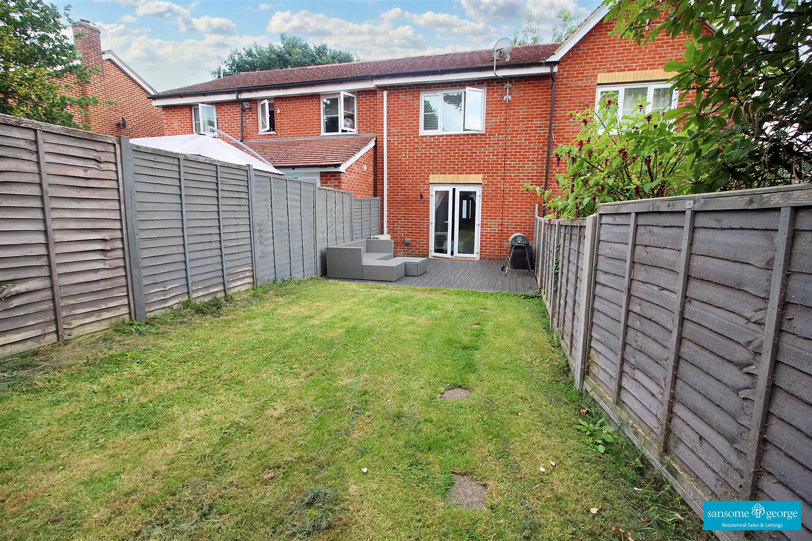 Pryor Close, Tilehurst, Reading